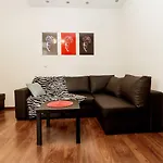 Hugona Apartment
