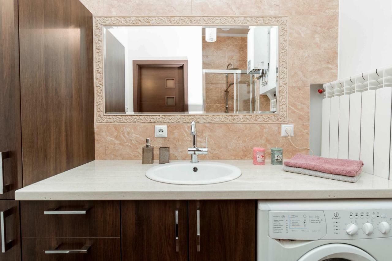 Hugona Apartment *