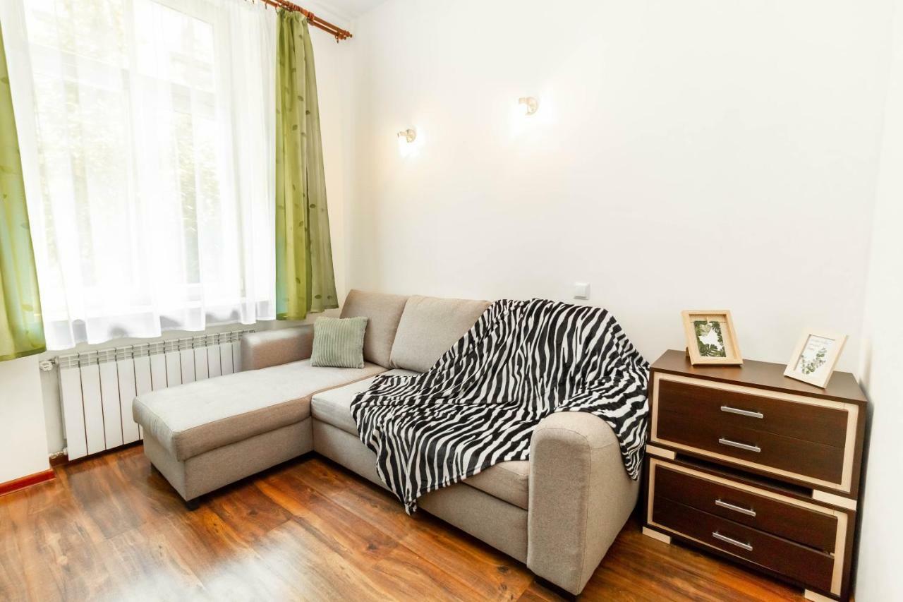 Apartment Hugona *